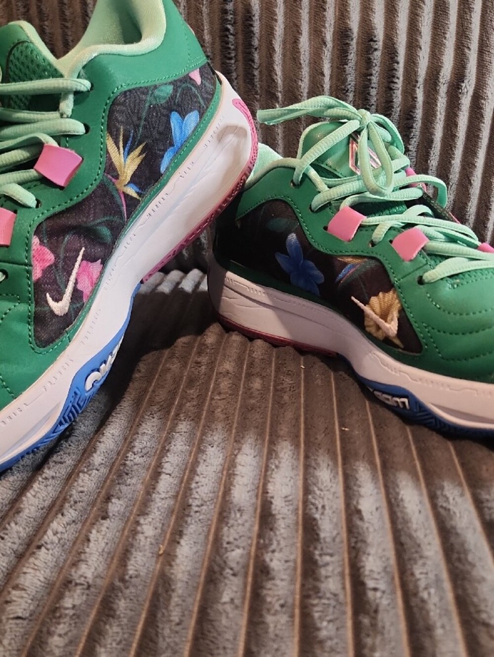 Nike Airzoom - Giannis Freak 5 Flowers - Picture 5 of 9